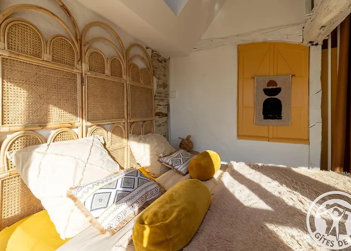 Charmante Maison En Anjou Bleu, 2 Pers, Terrasse, Poele A Bois, Equipements Bebe, Cuisine Equipee - Fr-1-622-72 *