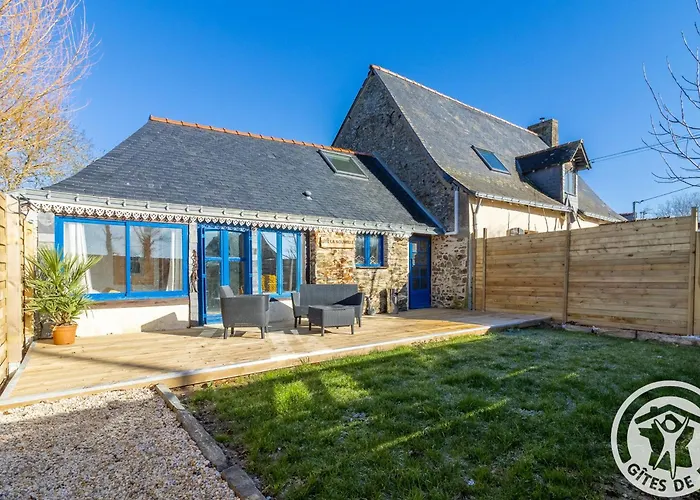 펜션 Charmante Maison En Anjou Bleu, 2 Pers, Terrasse, Poele A Bois, Equipements Bebe, Cuisine Equipee - Fr-1-622-72