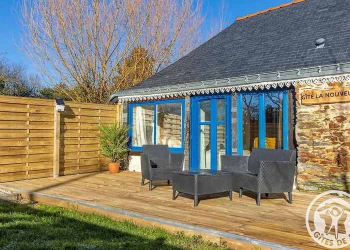 펜션 Charmante Maison En Anjou Bleu, 2 Pers, Terrasse, Poele A Bois, Equipements Bebe, Cuisine Equipee - Fr-1-622-72 Noellet